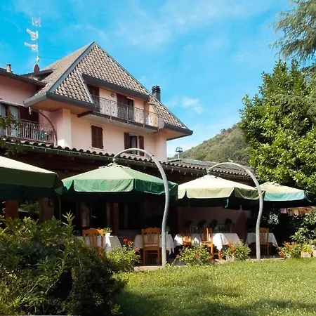 Hotel Ultra - Alpino Restaurant 3*