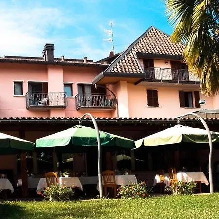 Ultra - Alpino Restaurant Hotel Cuasso Al Monte
