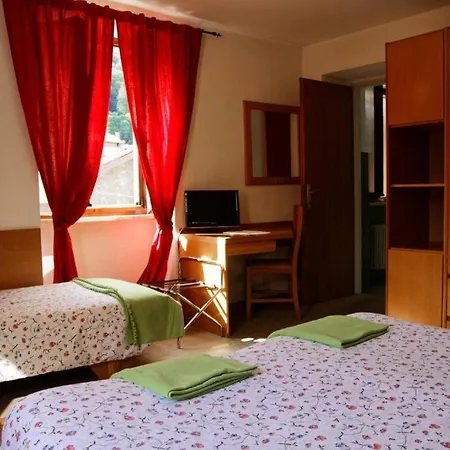 Ultra - Alpino Restaurant 3* Cuasso Al Monte